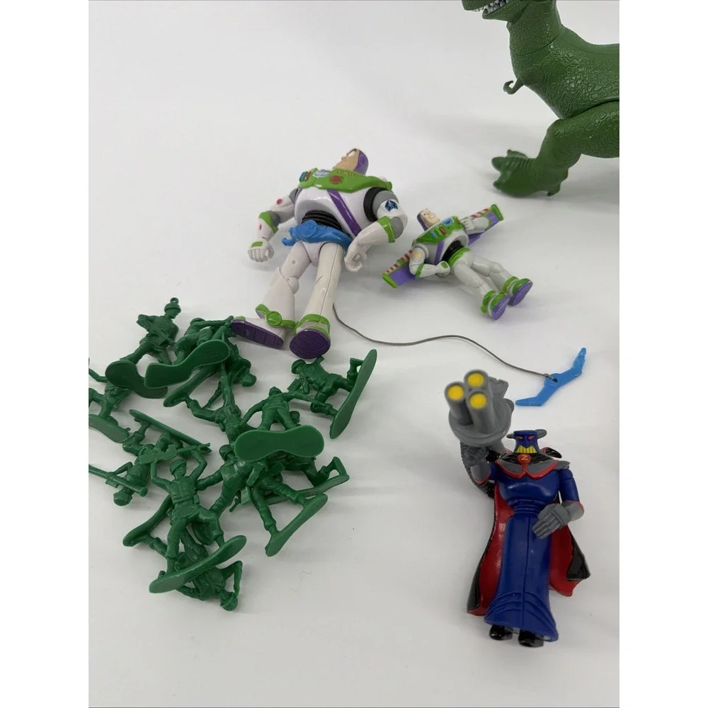 Disney's Toy Story Figure Lot of 19 Figures Buzz Woody Zurg‎ Army Jesse